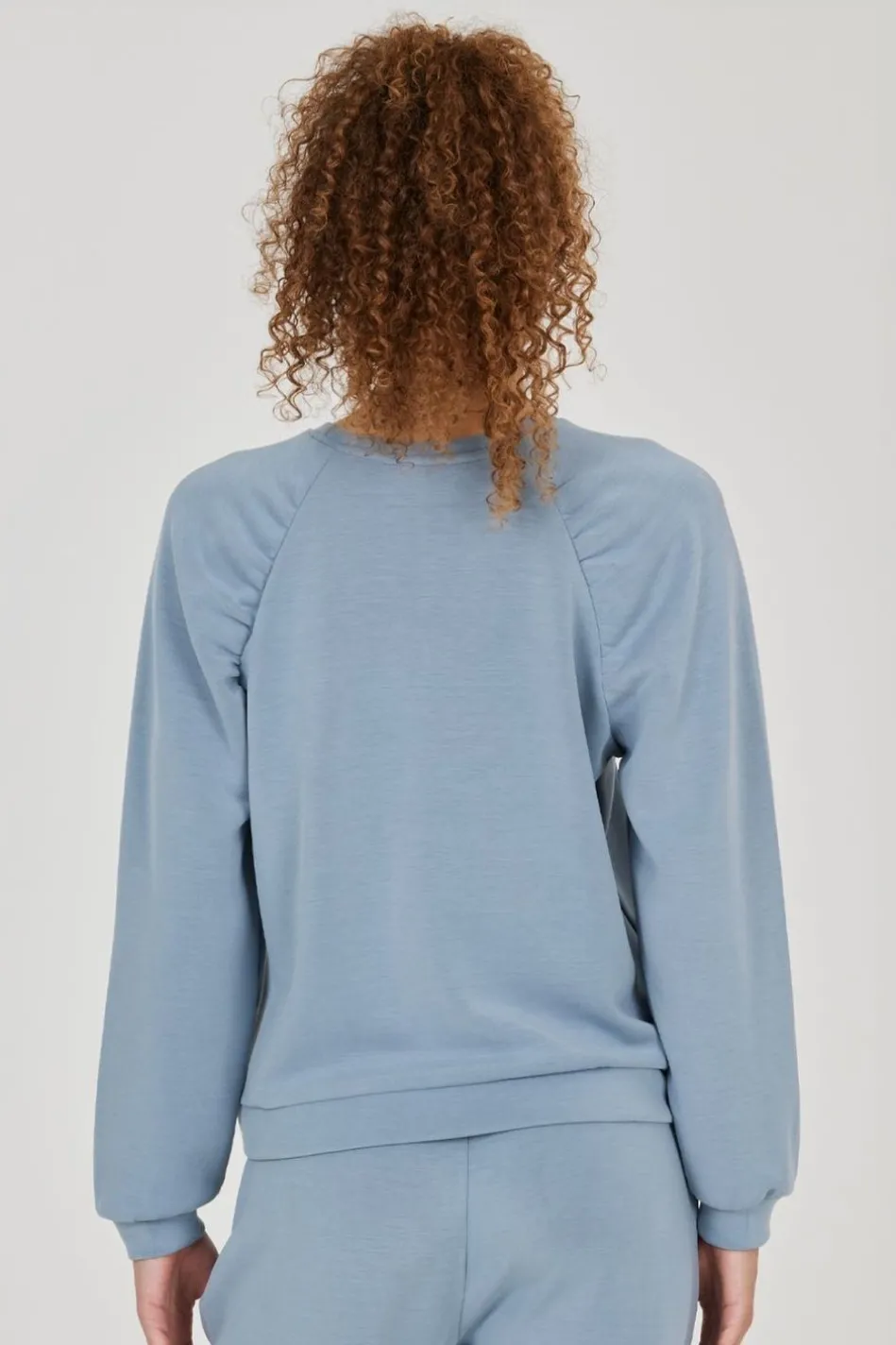 womens-jillnana-sweatshirt-redyPoTg-3.webp New Athlecia Womens Jillnana Sweatshirt