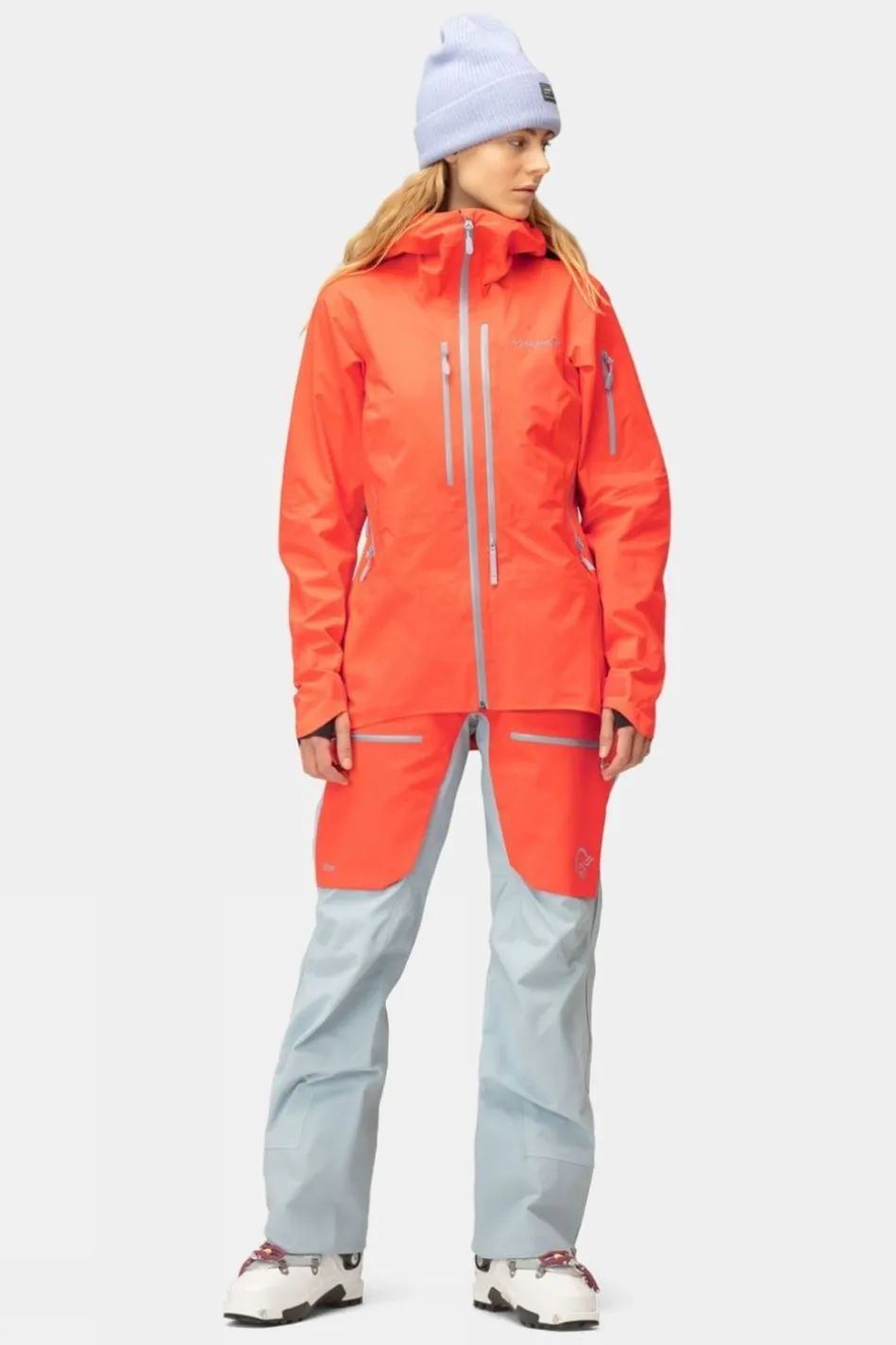 womens-lofoten-gtx-pro-jacket-edcimWZH-4.webp New Norrona Womens Lofoten Gtx Pro Jacket